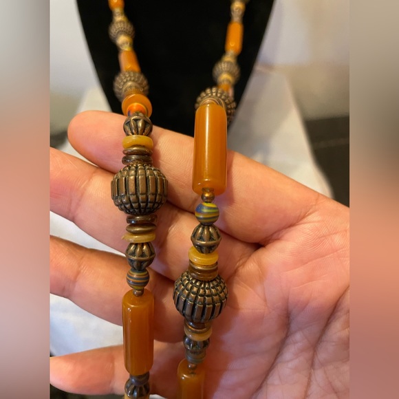 Vintage Amber Necklace - Picture 2 of 3